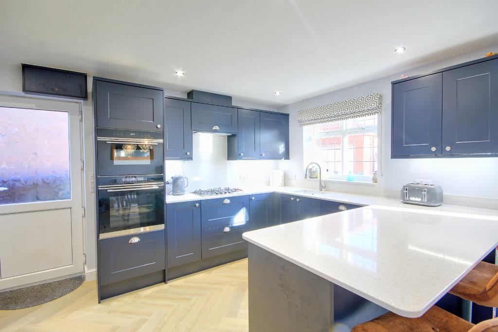 Coopers Croft, Leven